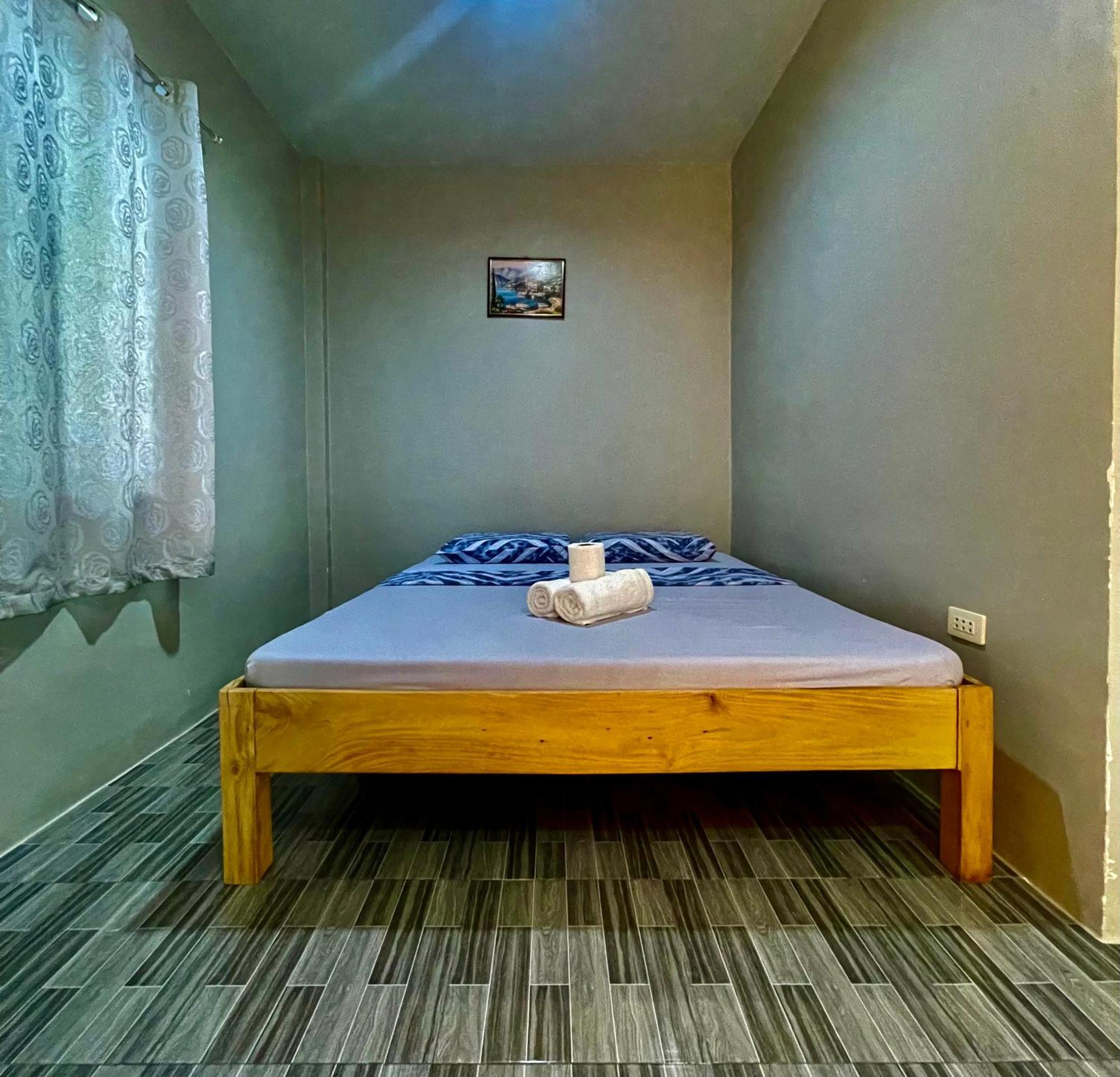 סיקיהור Golden Sunset Inn מראה חיצוני תמונה