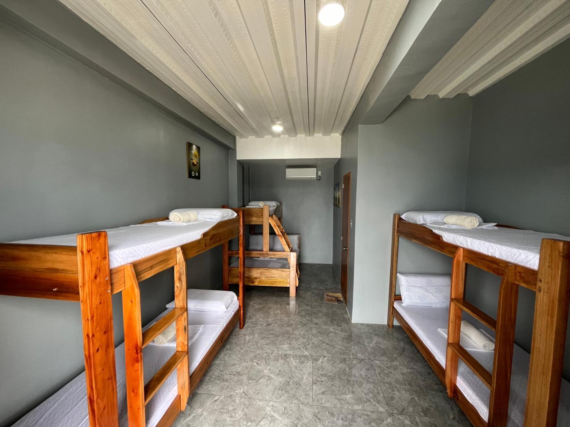 סיקיהור Golden Sunset Inn מראה חיצוני תמונה